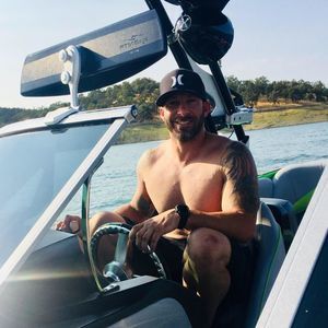 Meet your Posher, Troy